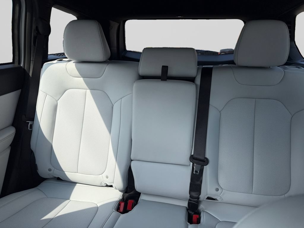 New 2026 Jeep Cherokee Limited AWD/4WD image 16