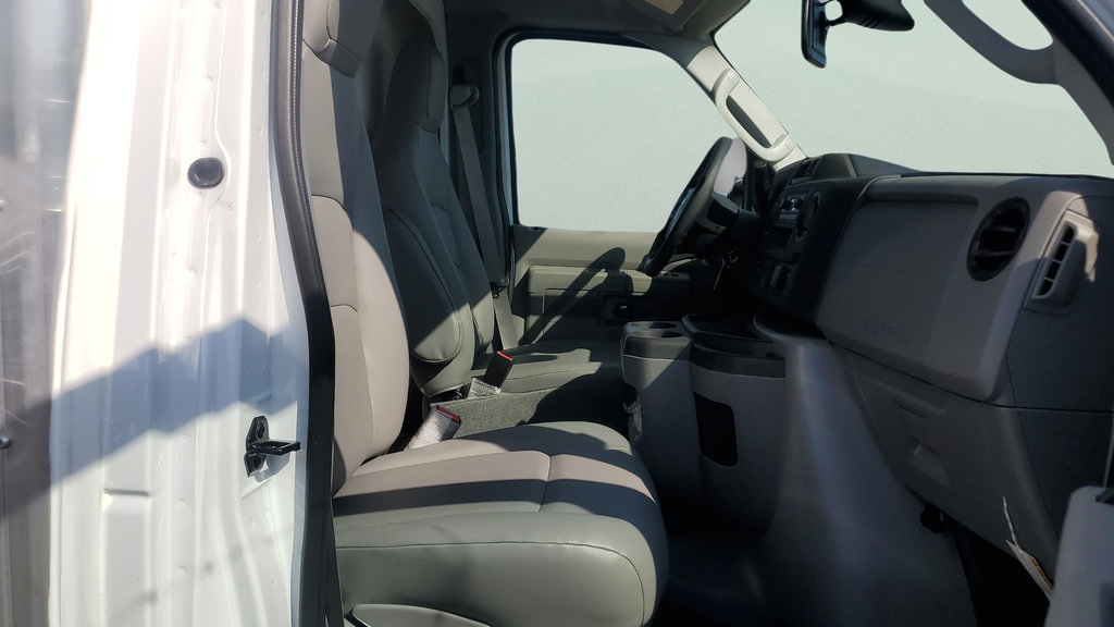 New 2026 Ford E-350 and Econoline 350 Super Duty RWD image 21