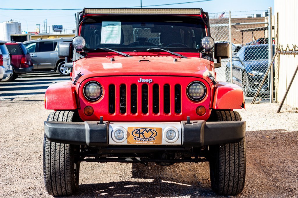 Used 2012 Jeep Wrangler Unlimited Sahara image 9