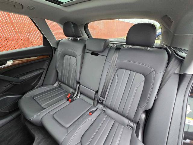 Used 2023 Audi Q5 2.0T Premium Plus w/ Premium Plus Package AWD/4WD image 17