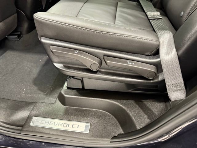 Used 2025 Chevrolet Tahoe Z71 w/ Z71 Off-Road Package AWD/4WD image 20