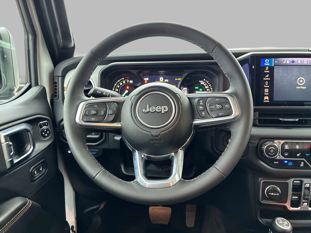 Certified 2025 Jeep Wrangler Unlimited Sahara w/ Safety Group image 19