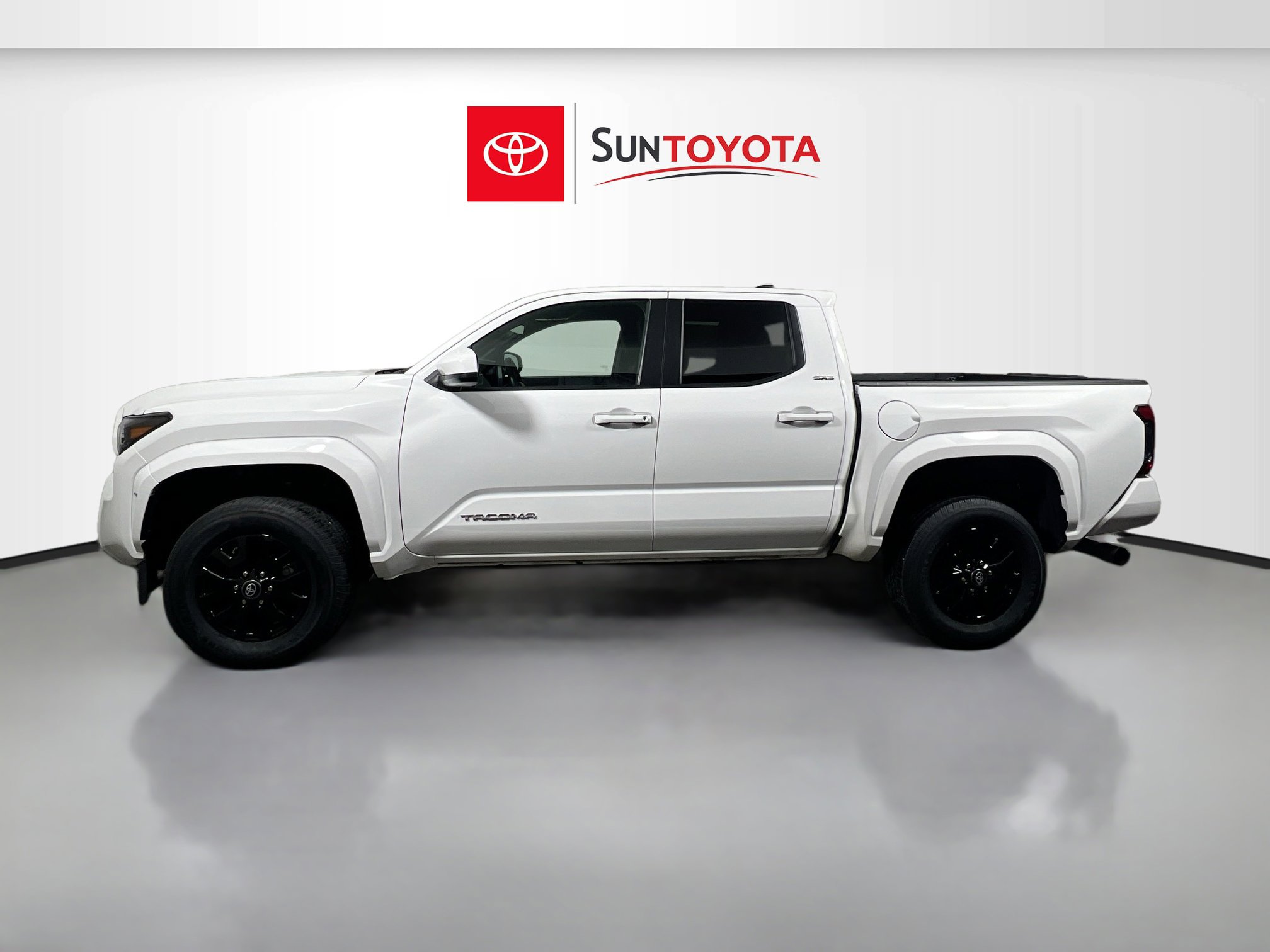 Used 2024 Toyota Tacoma SR5 image 7