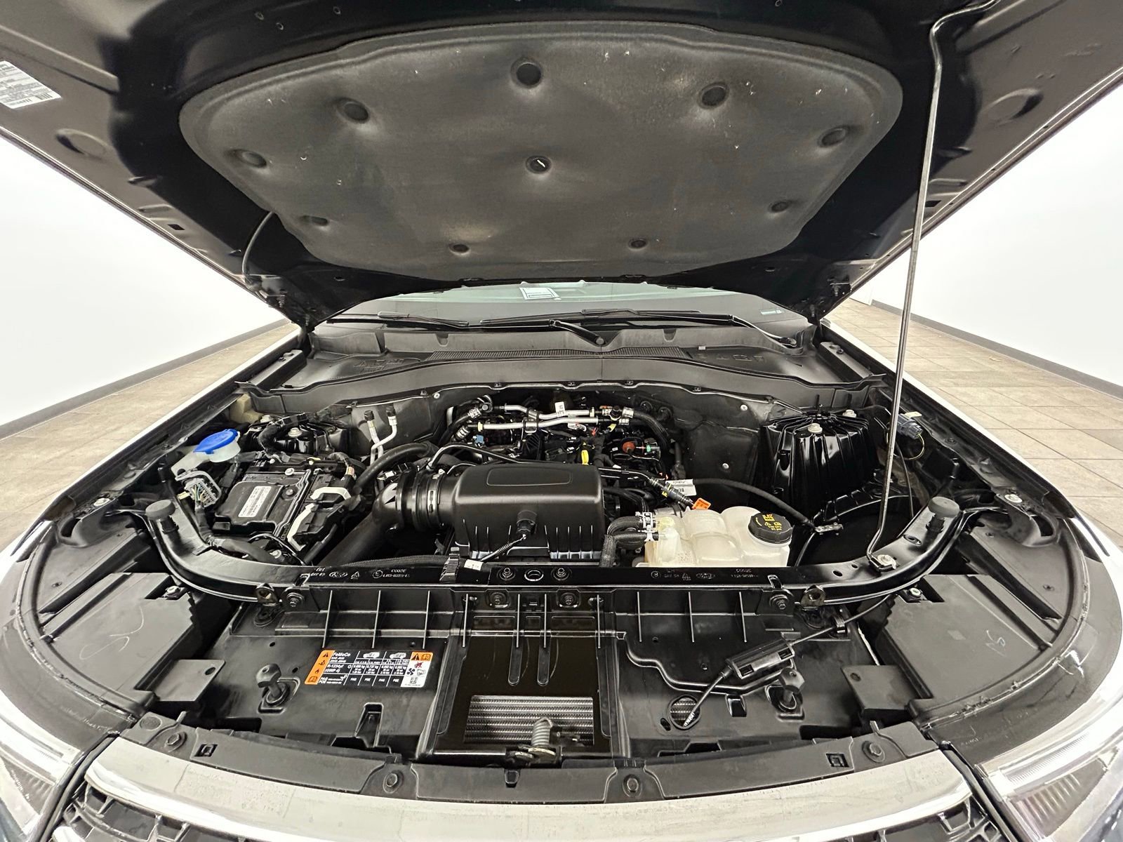 Used 2023 Ford Explorer XLT w/ Class IV Trailer Tow Package image 42