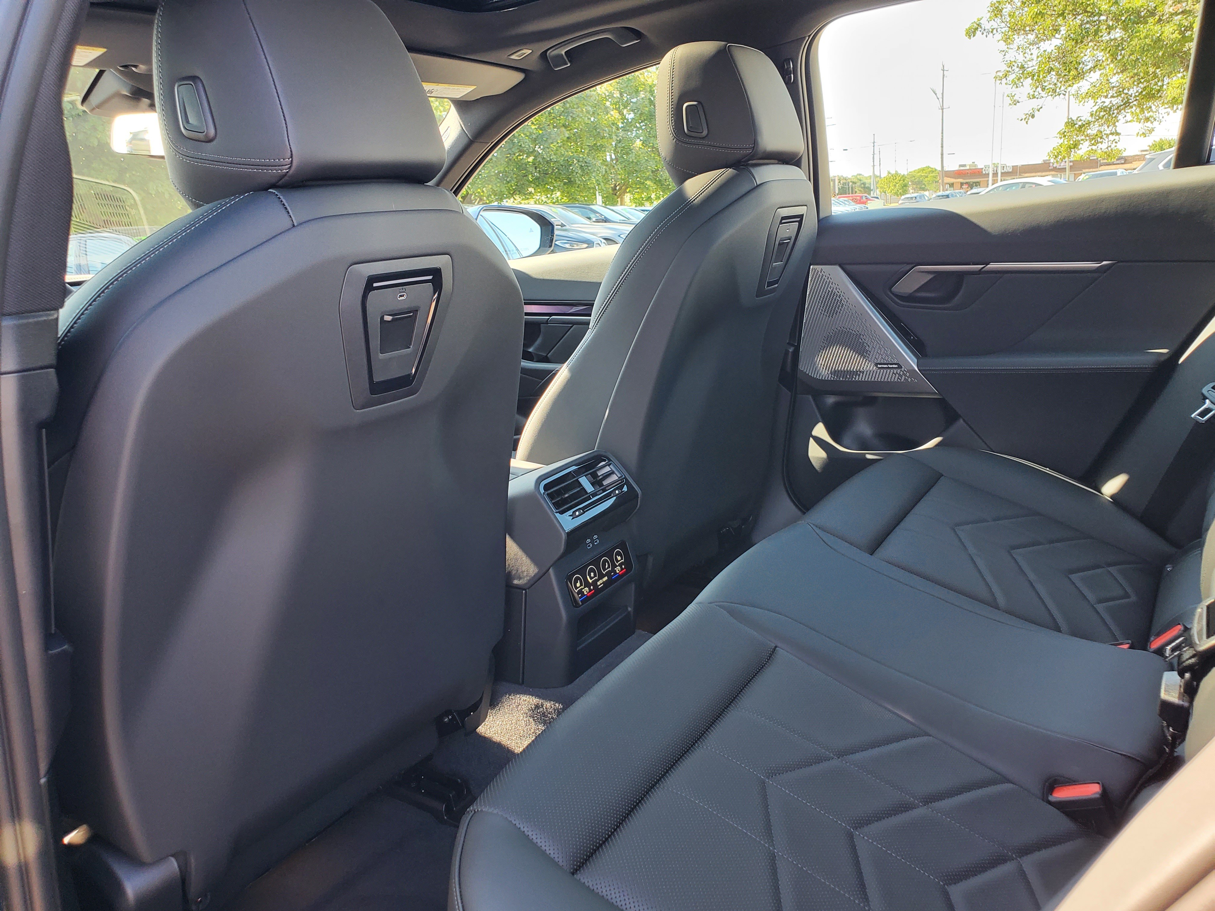 New 2027 BMW 530i xDrive w/ M Sport Package AWD/4WD image 33