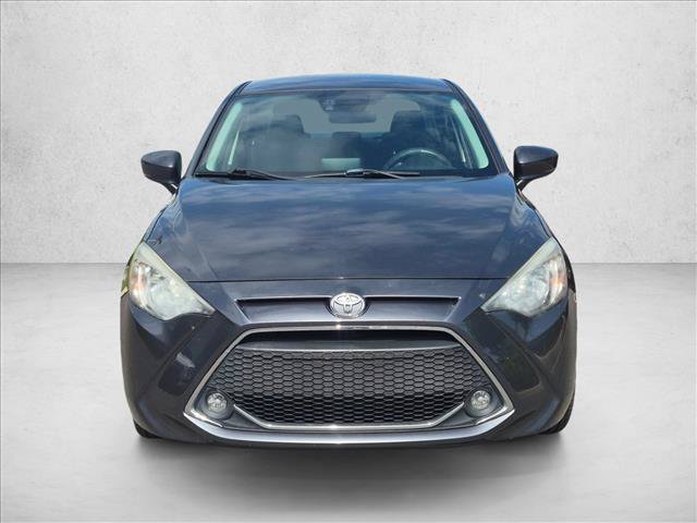 Used 2019 Toyota Yaris LE FWD image 2