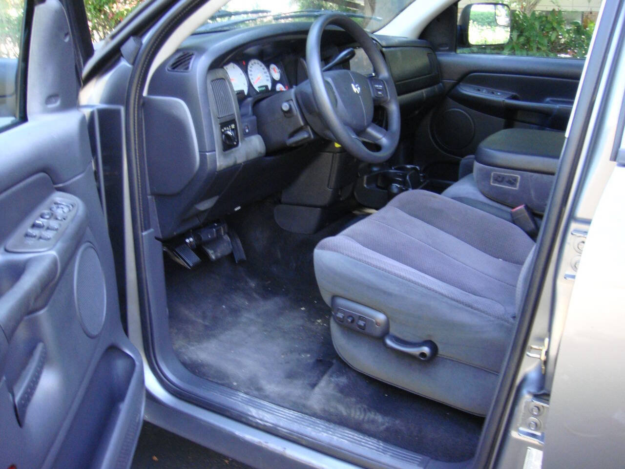 Used 2005 Dodge Ram 3500 Truck SLT w/ Trailer Tow Group AWD/4WD image 12