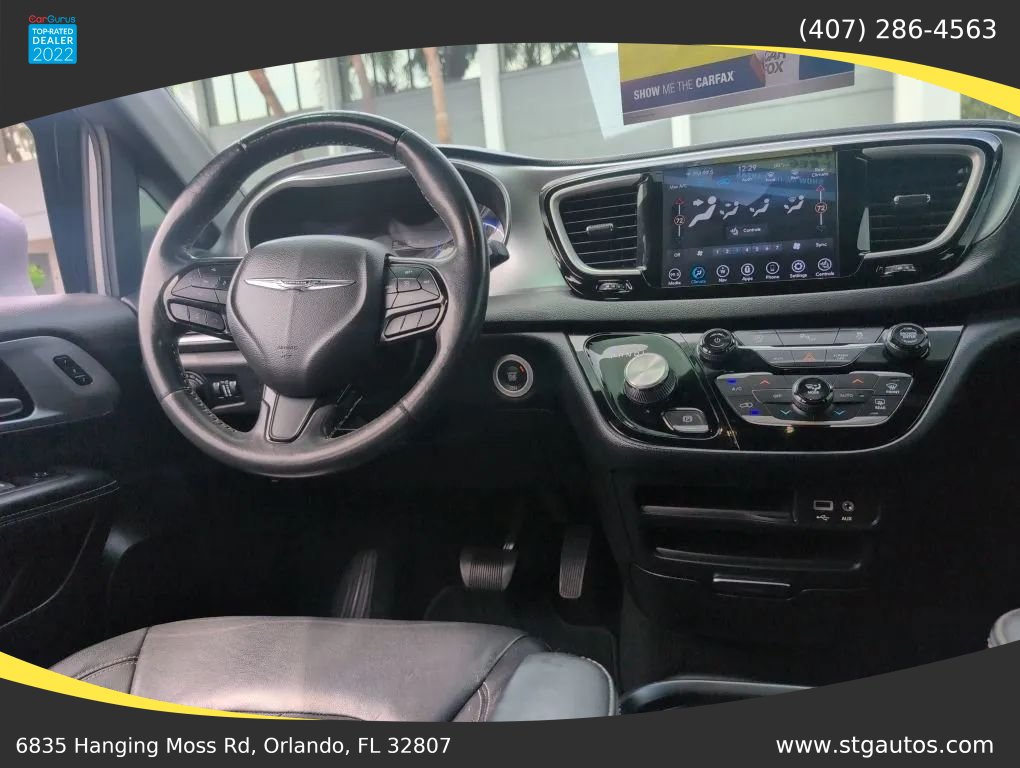Used 2020 Chrysler Pacifica Touring-L w/ S Appearance Package FWD image 18
