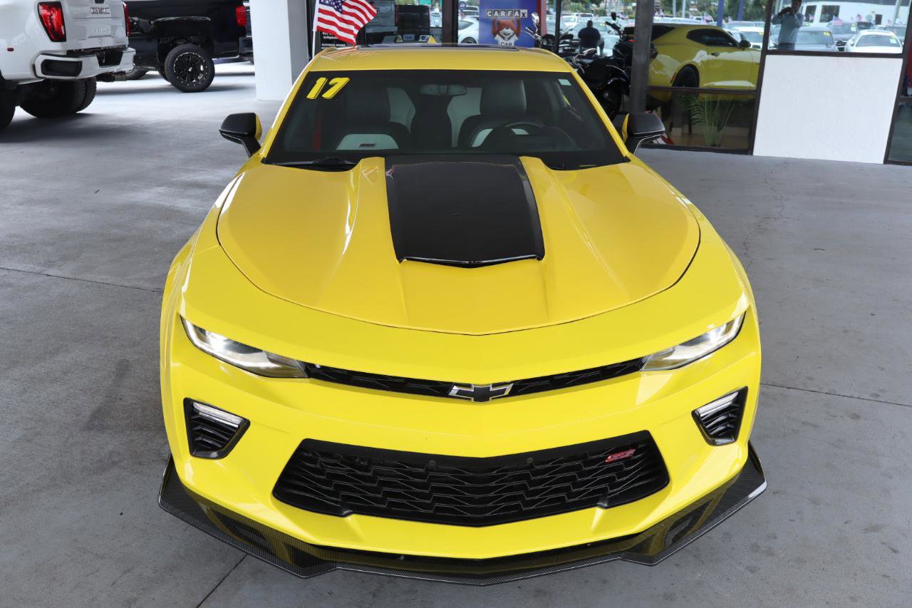 Used 2017 Chevrolet Camaro SS RWD image 10