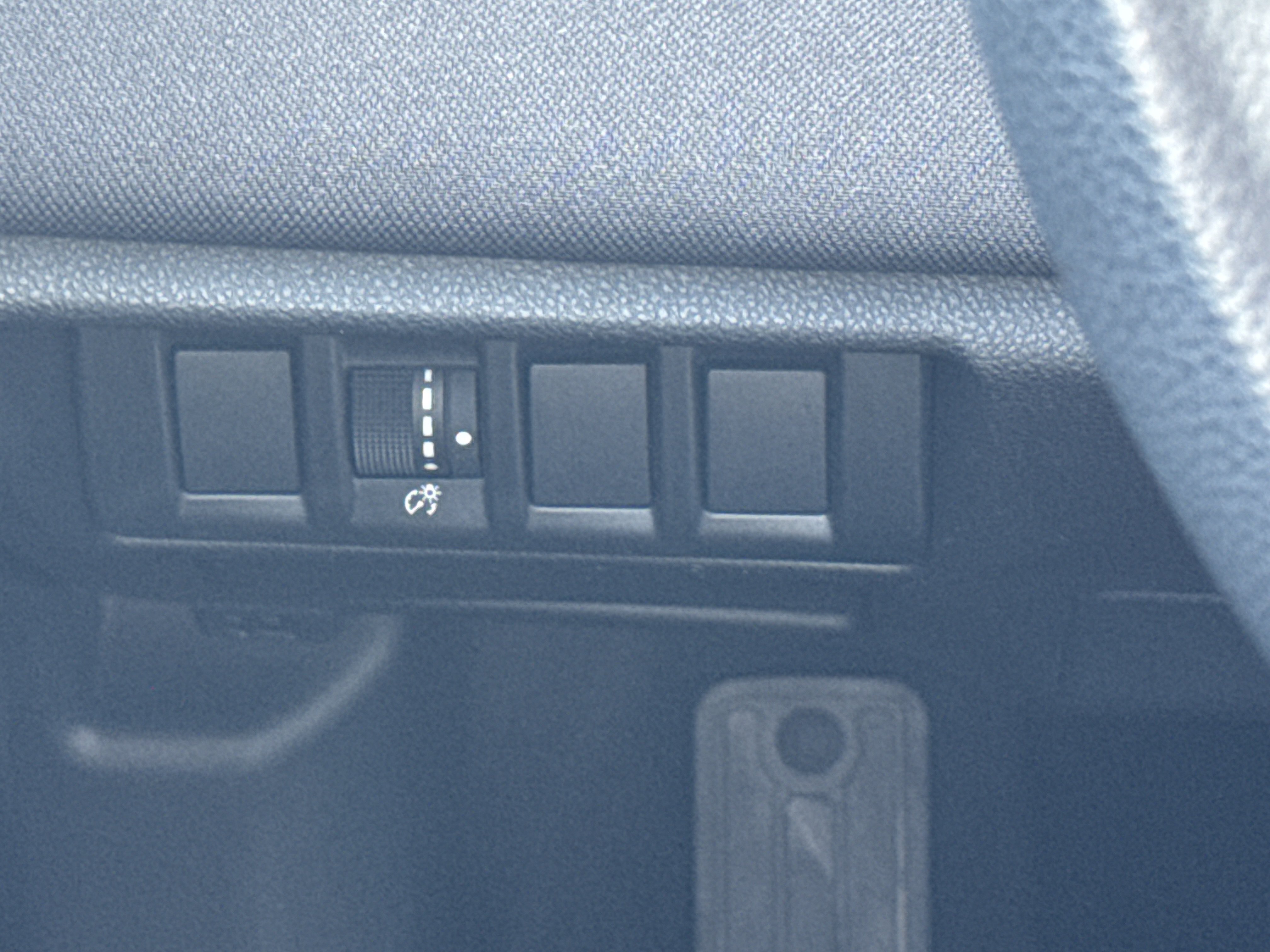 Used 2025 Subaru Outback AWD/4WD image 6