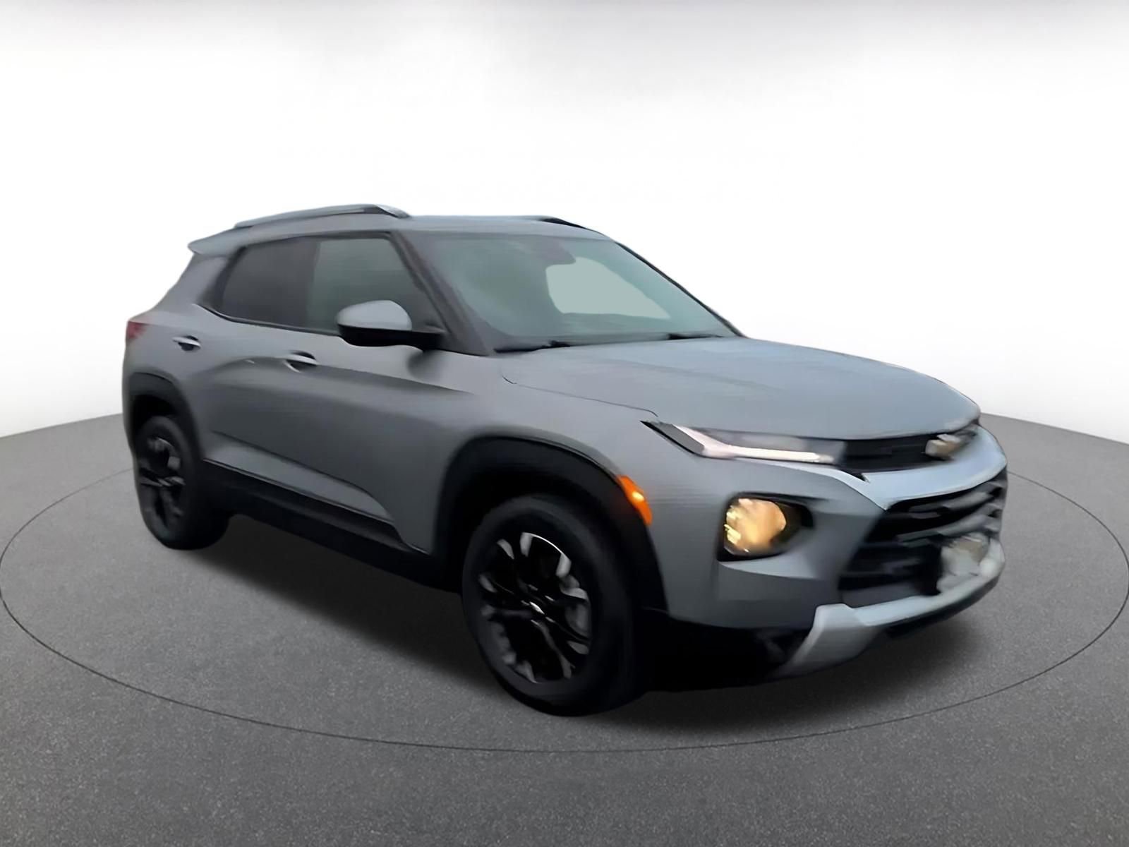 Used 2023 Chevrolet TrailBlazer LT w/ Convenience Package image 3