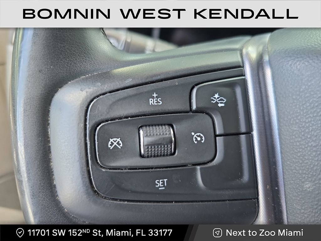 Used 2023 GMC Yukon XL SLT image 18