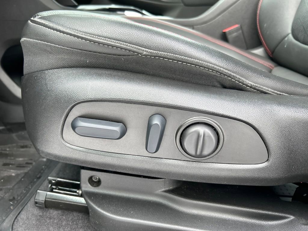 Used 2023 Chevrolet Bolt EUV Premier w/ Sun & Sound Package image 20