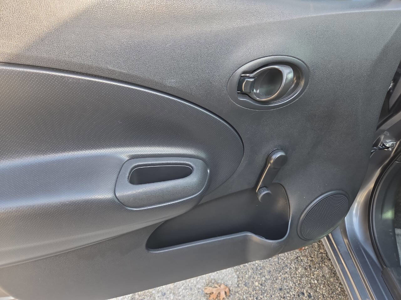 Used 2016 Nissan Versa Note S image 10