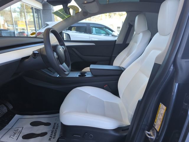 Used 2023 Tesla Model Y Long Range image 10