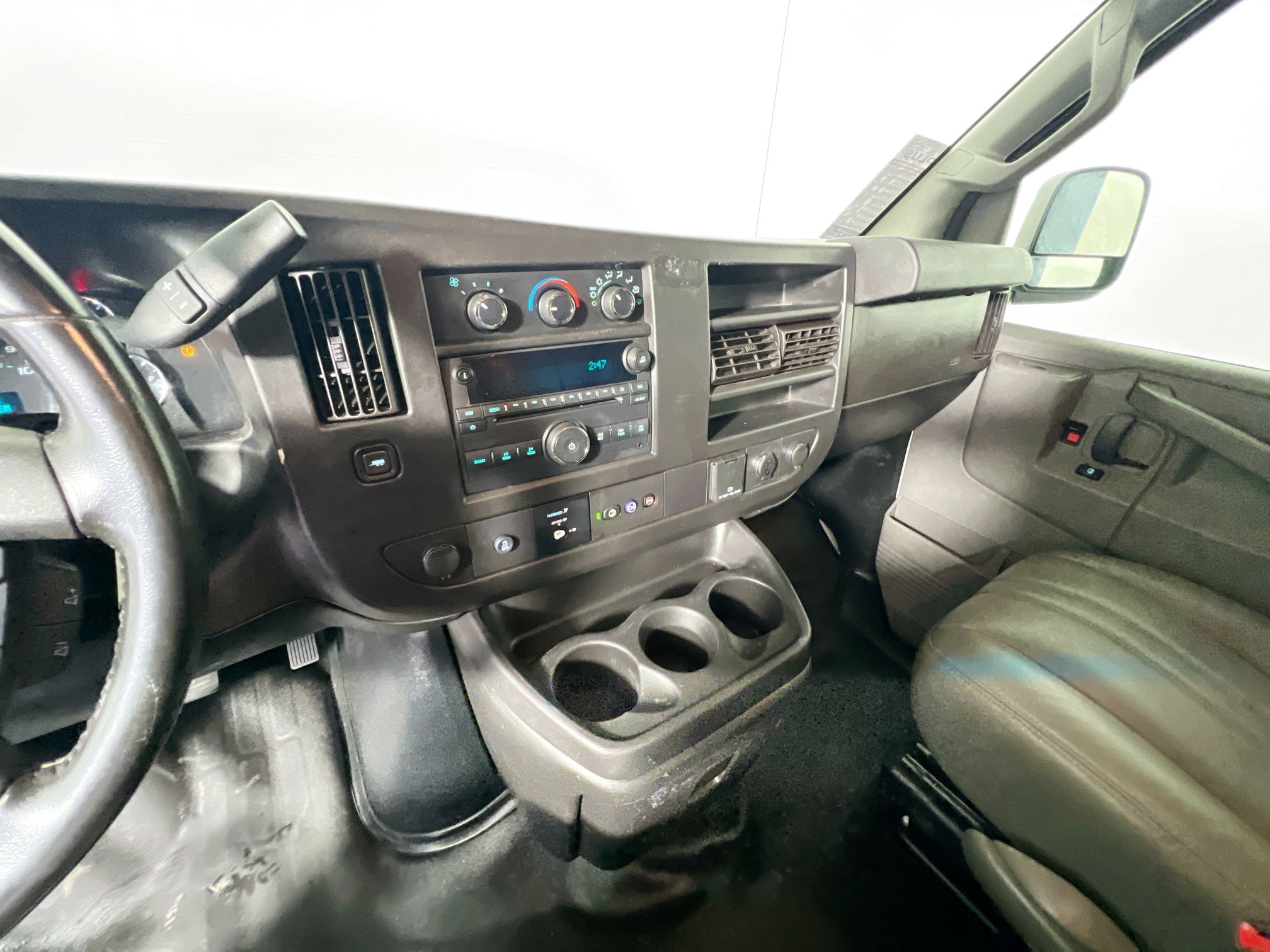Used 2021 Chevrolet Express 2500 Extended w/ Communications Package image 23