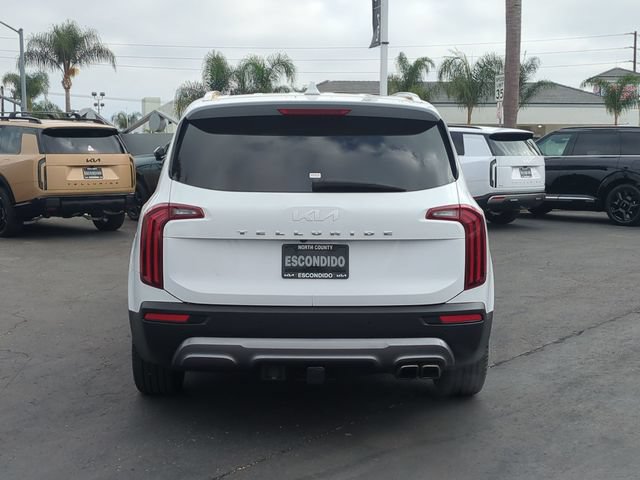 Certified 2022 Kia Telluride SX w/ Towing Package FWD image 4