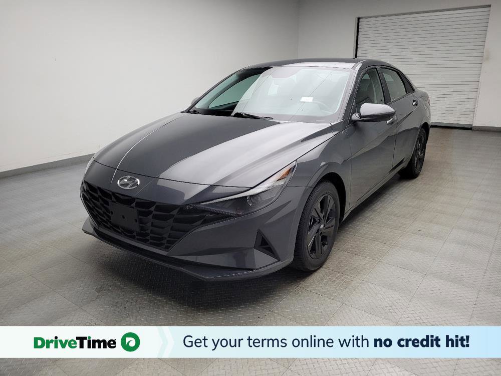 Used 2023 Hyundai Elantra SEL w/ Preferred Accessory Package FWD image 1