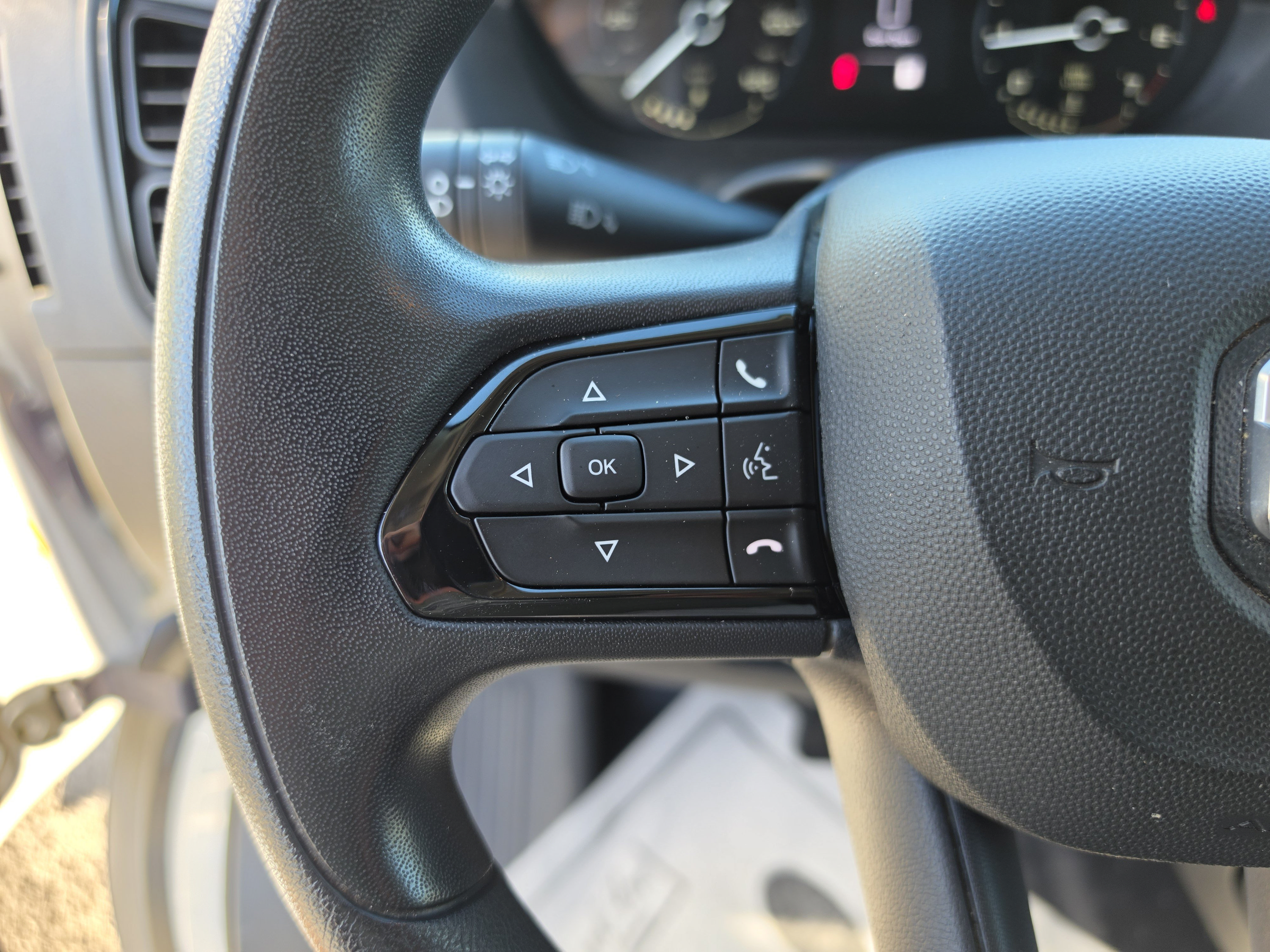 Used 2025 RAM ProMaster 2500 w/ Convenience Group FWD image 30