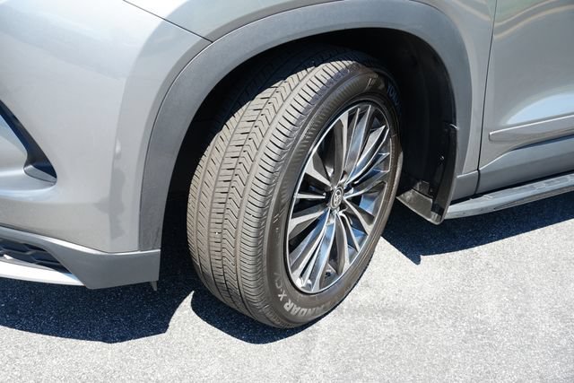 Used 2025 Toyota Grand Highlander AWD Hybrid image 15
