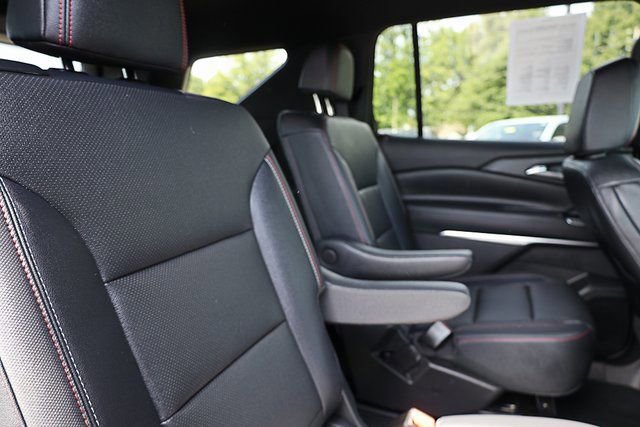 Used 2024 Chevrolet Traverse Z71 image 28