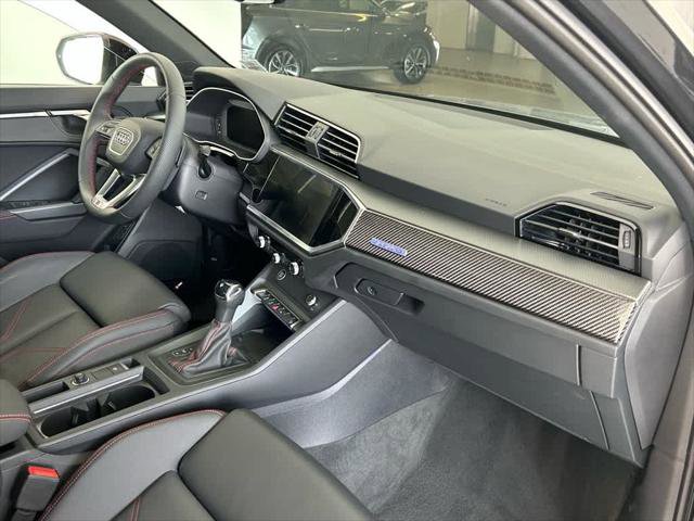 Certified 2025 Audi Q3 2.0T Premium Plus w/ Premium Plus Package image 26