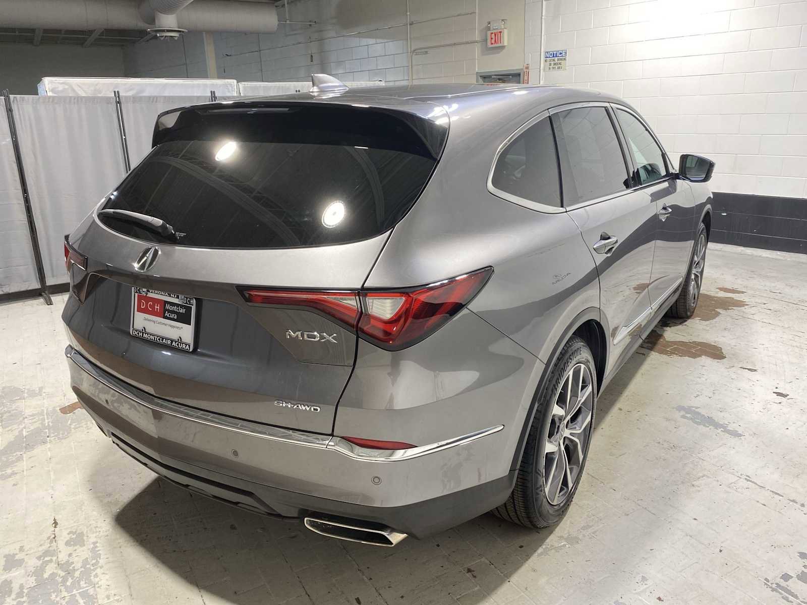 Used 2023 Acura MDX SH-AWD w/ Technology Package image 26