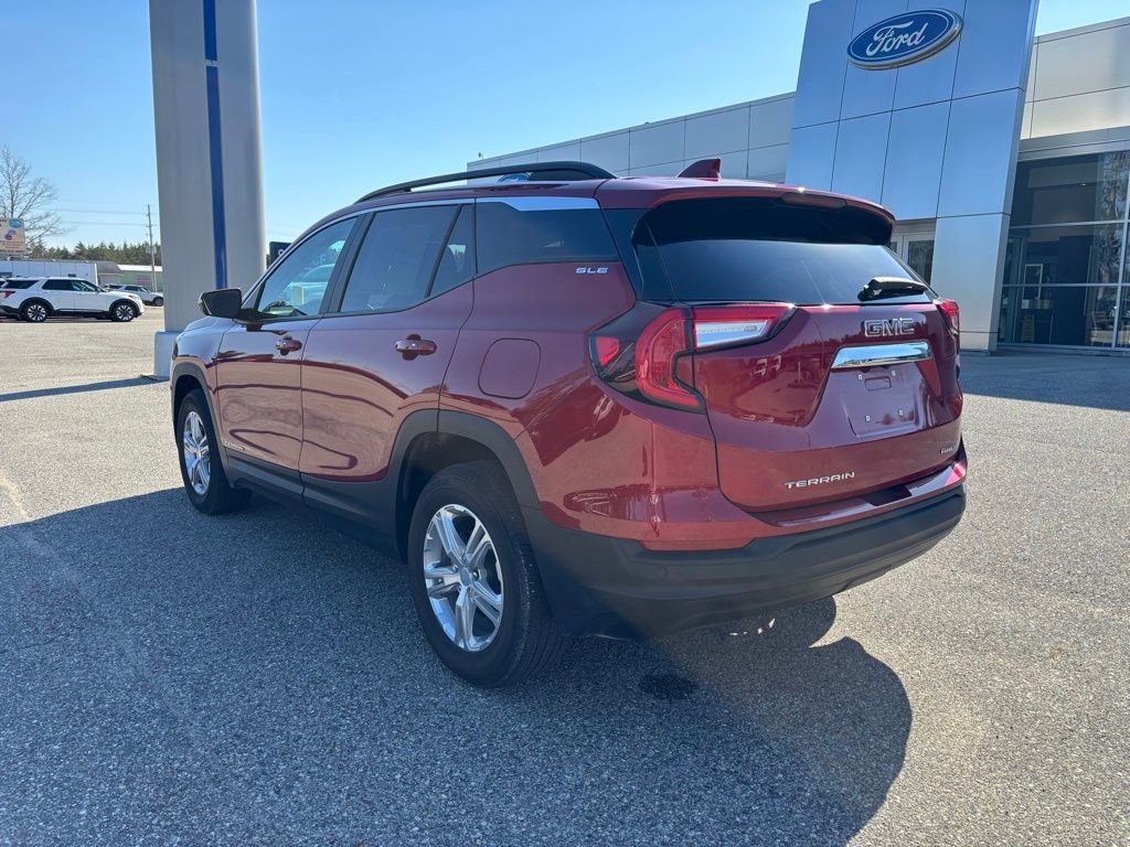 Used 2023 GMC Terrain SLE w/ Driver Convenience Package AWD/4WD image 5