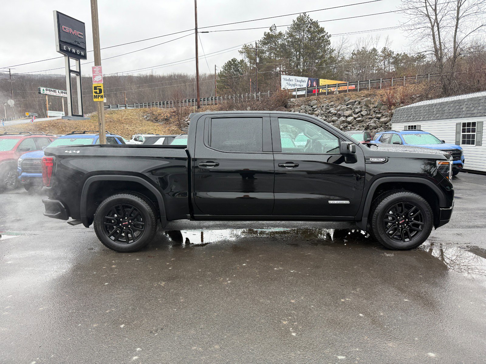 New 2026 GMC Sierra 1500 Elevation w/ Elevation Premium Package image 6