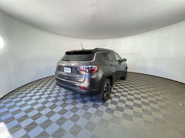 Used 2022 Jeep Compass Limited image 4