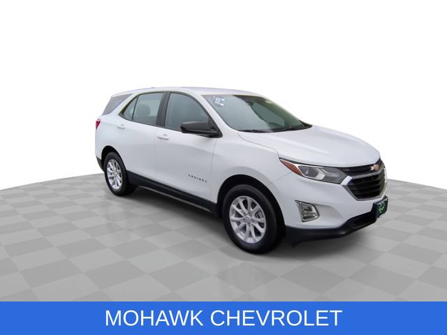 Used 2021 Chevrolet Equinox LS AWD/4WD image 2