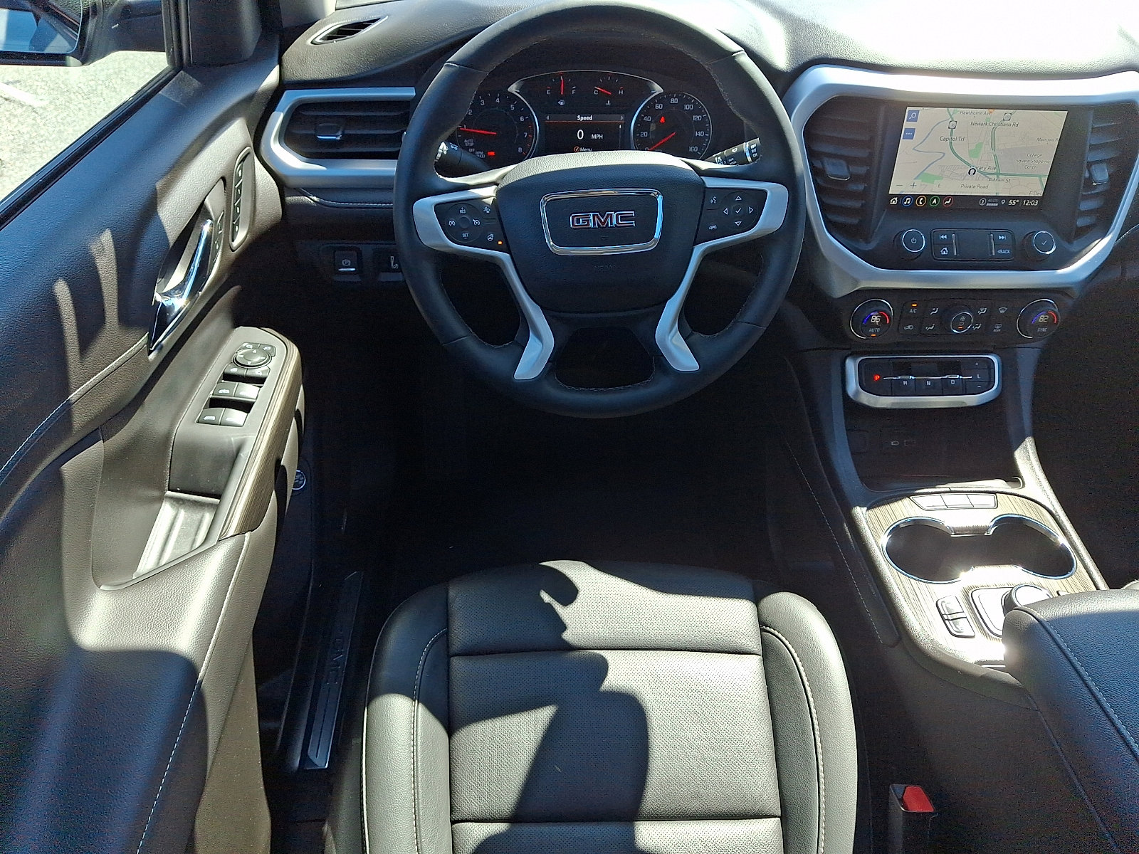 Used 2023 GMC Acadia SLT w/ Elevation Edition image 11