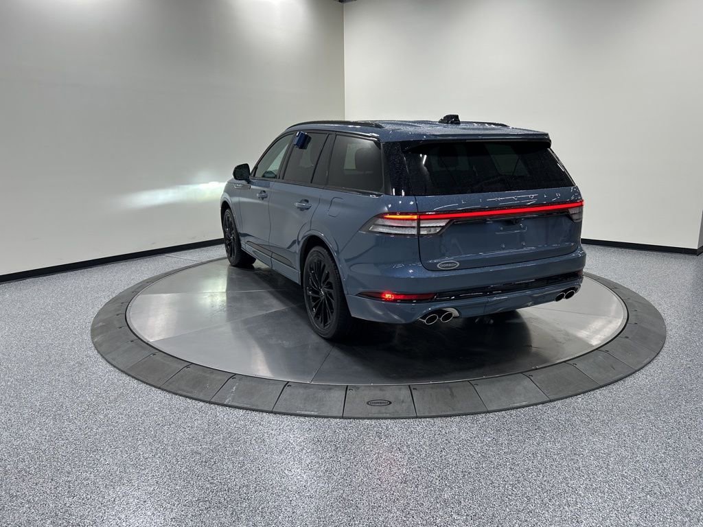 Used 2025 Lincoln Aviator Reserve w/ Equipment Group 201A image 8