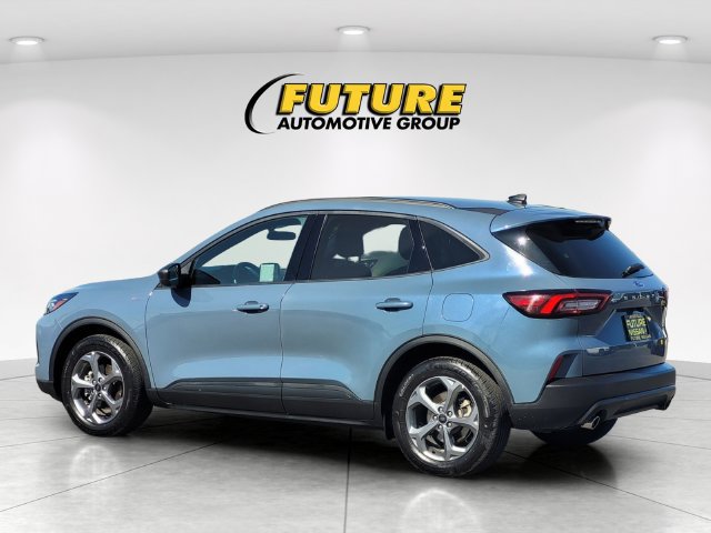 Used 2025 Ford Escape ST-Line FWD image 7