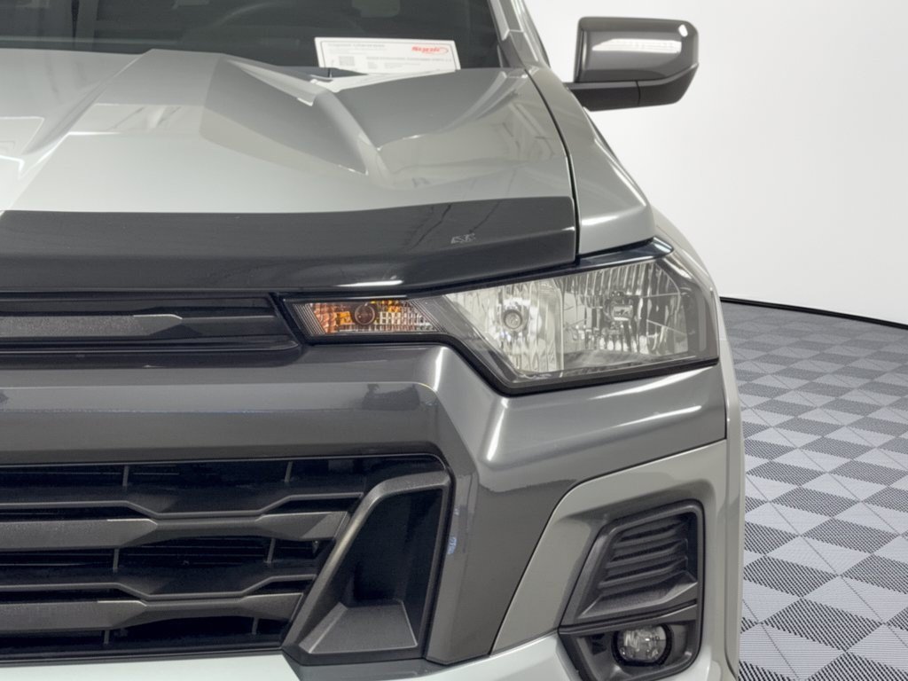 Used 2024 Chevrolet Colorado LT w/ LT Convenience Package RWD image 12
