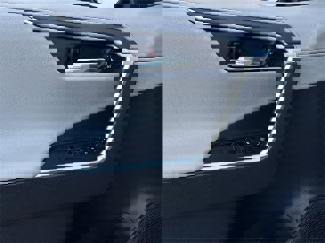 Used 2020 Toyota RAV4 Limited image 28