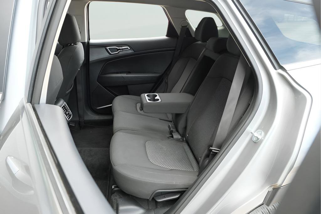 Used 2024 Kia Sportage LX image 20