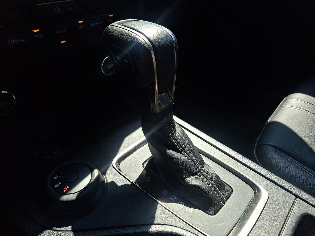 Used 2020 Ford Ranger Lariat w/ Equipment Group 501A Mid image 14