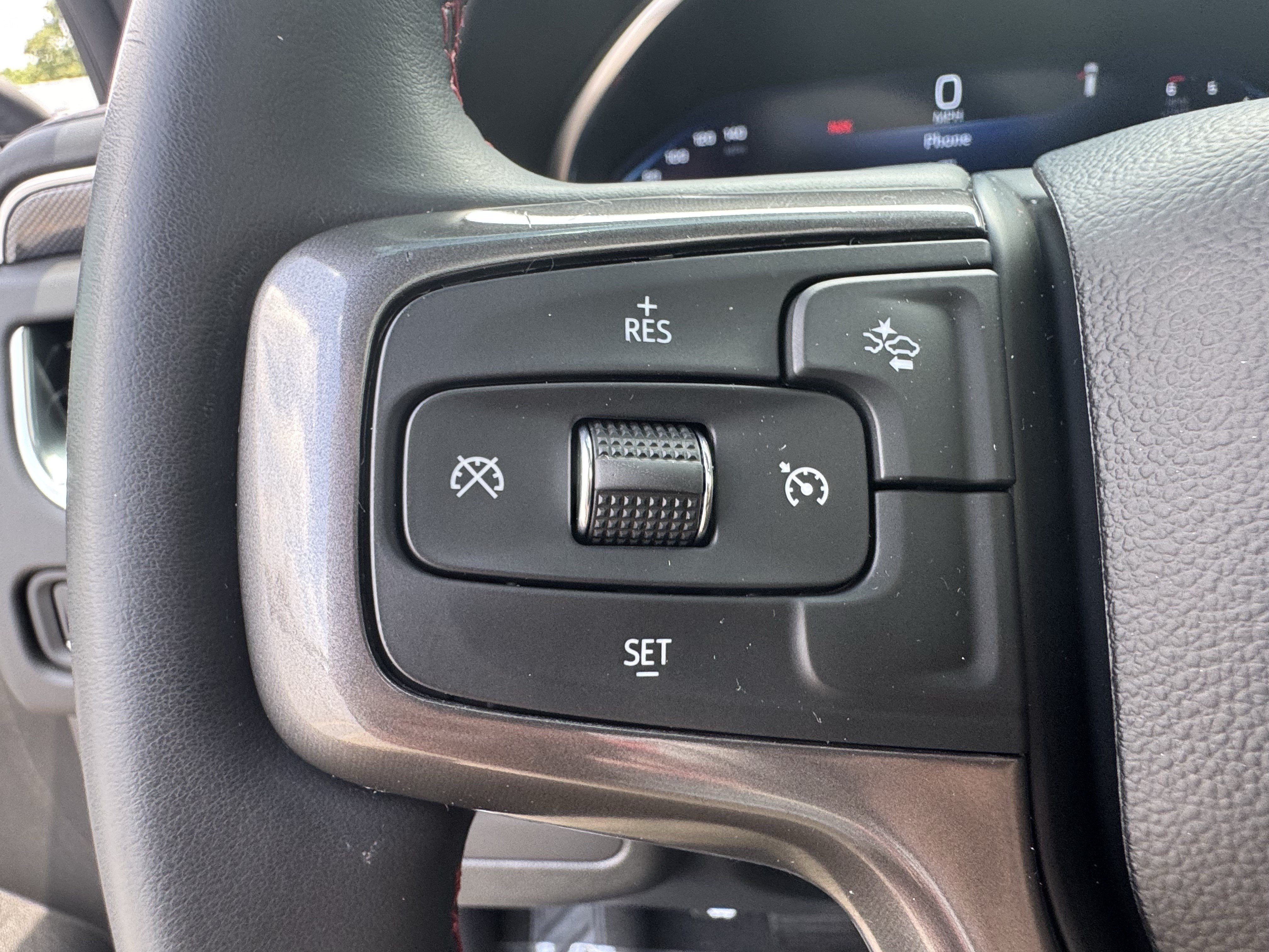 Used 2024 Chevrolet Suburban RST AWD/4WD image 34