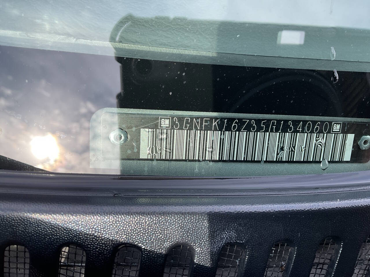 Used 2005 Chevrolet Suburban Z71 w/ Preferred Equipment Group image 20