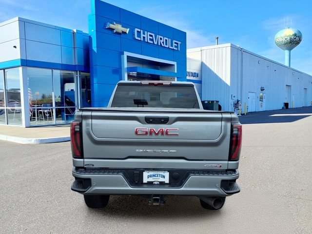 Used 2025 GMC Sierra 2500 AT4 AWD/4WD image 4