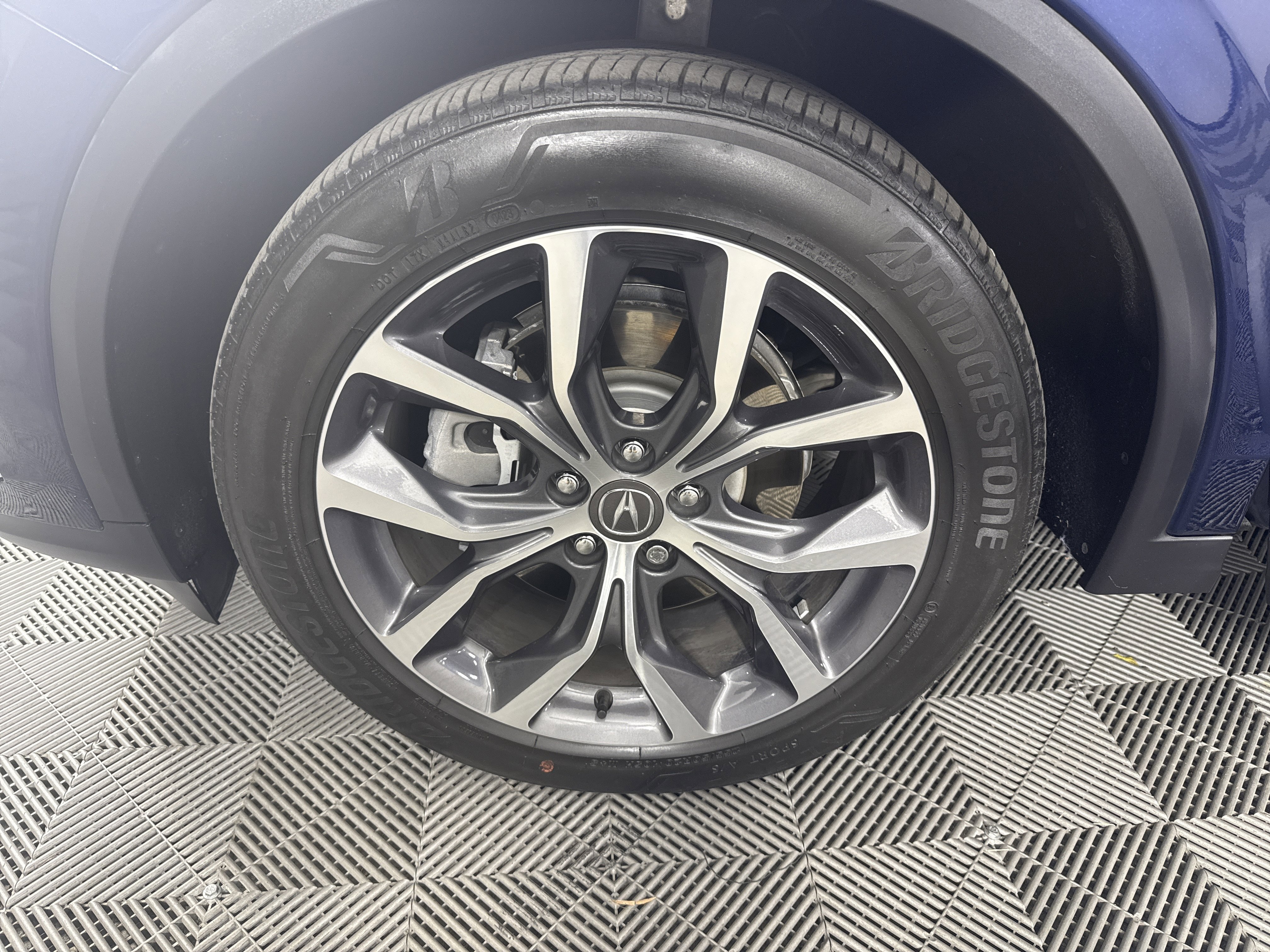 Used 2023 Acura MDX FWD w/ Technology Package image 11