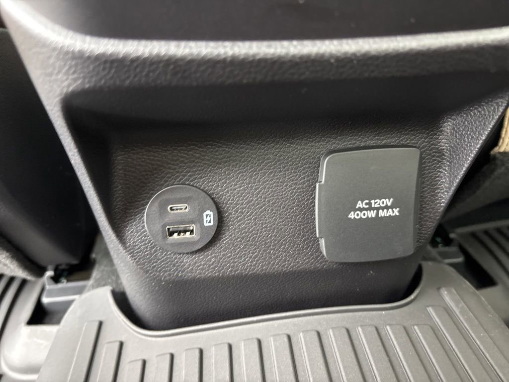 New 2025 Ford Ranger Lariat w/ Chrome Accent Package image 28