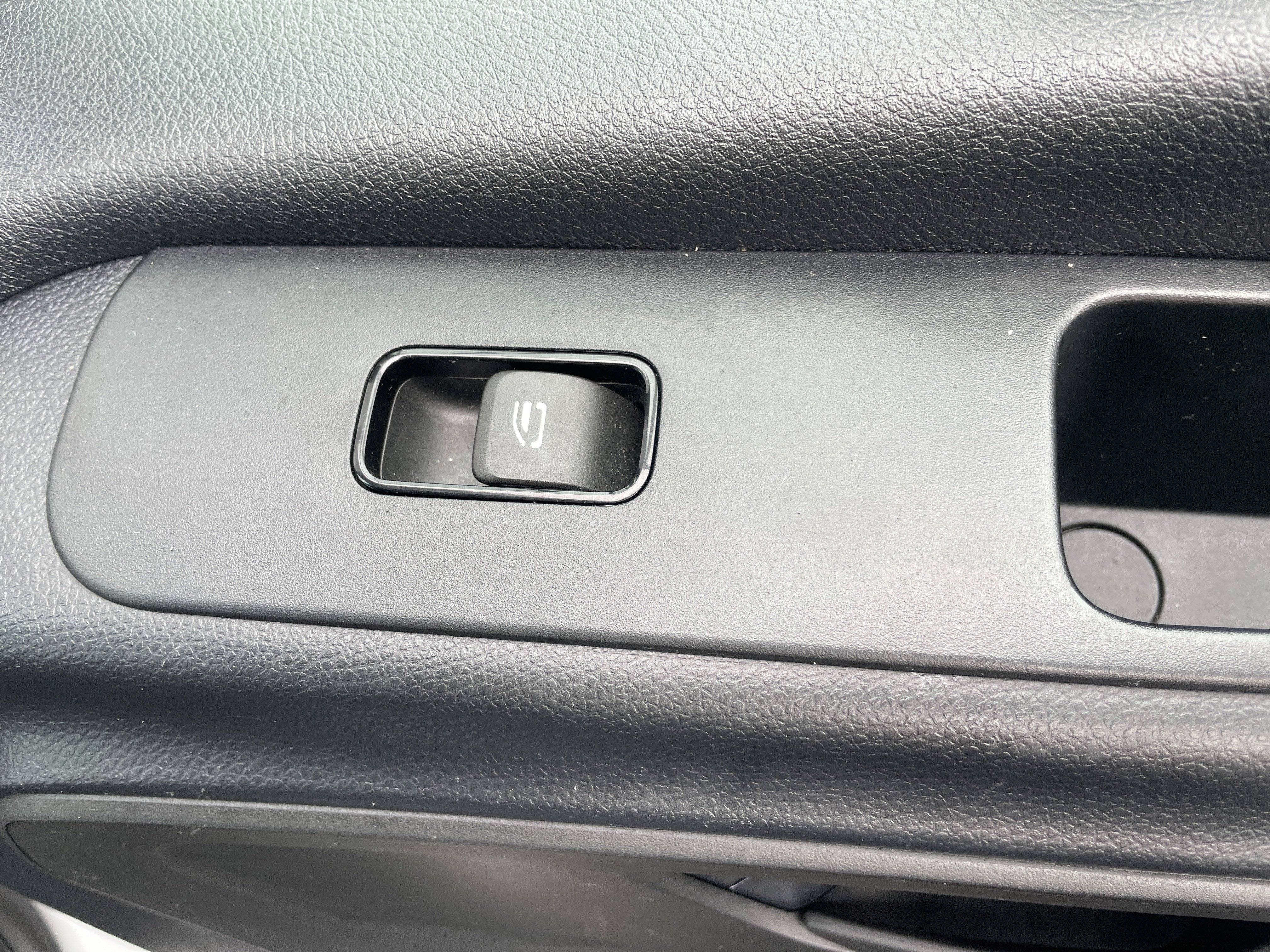 Used 2019 Mercedes-Benz Sprinter 1500 image 10