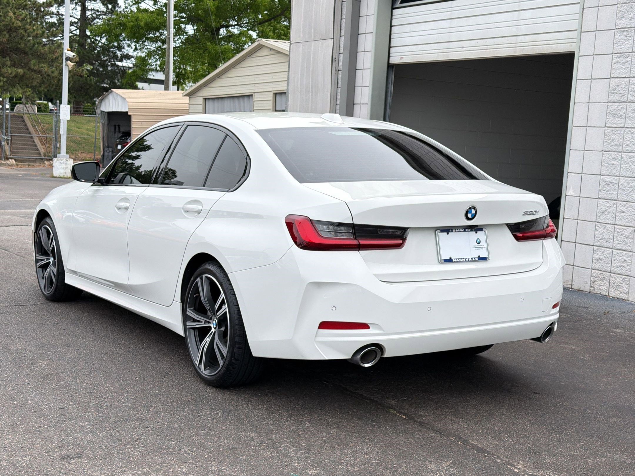 Certified 2023 BMW 330i Sedan w/ Convenience Package RWD image 3