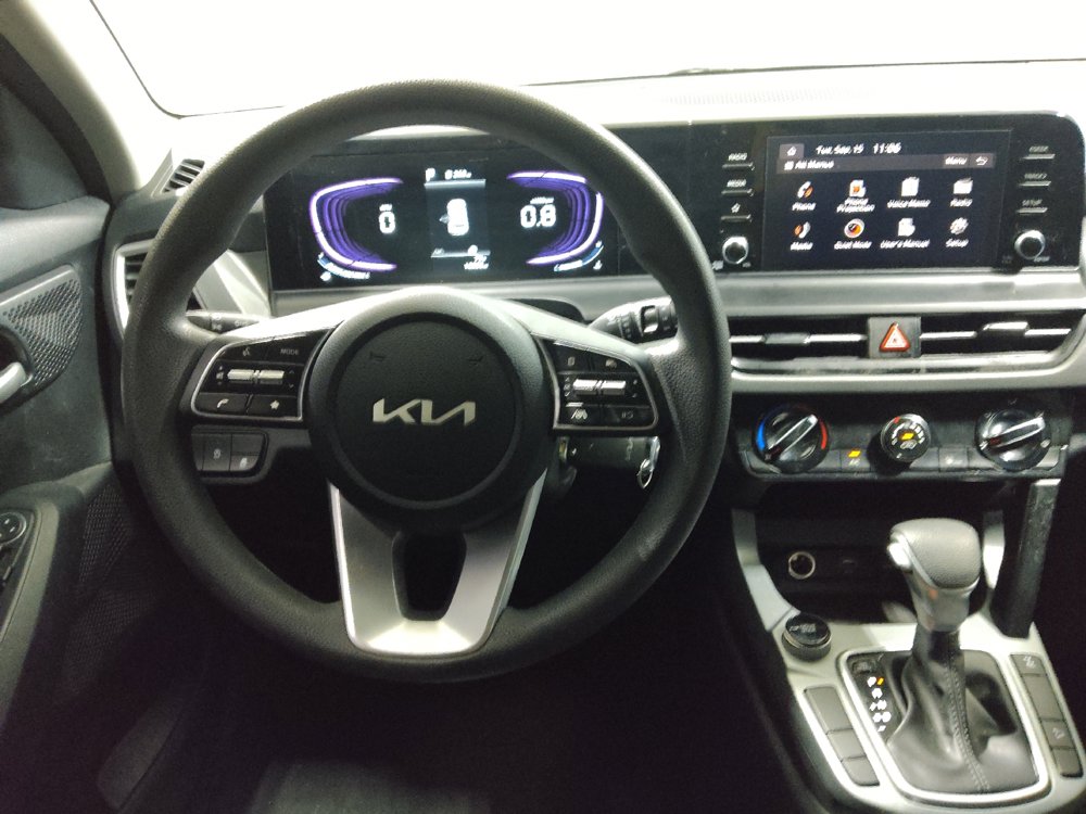 Used 2025 Kia Seltos LX AWD/4WD image 22