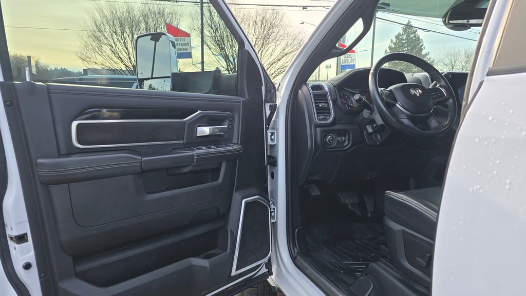 Used 2020 RAM 3500 Laramie image 63