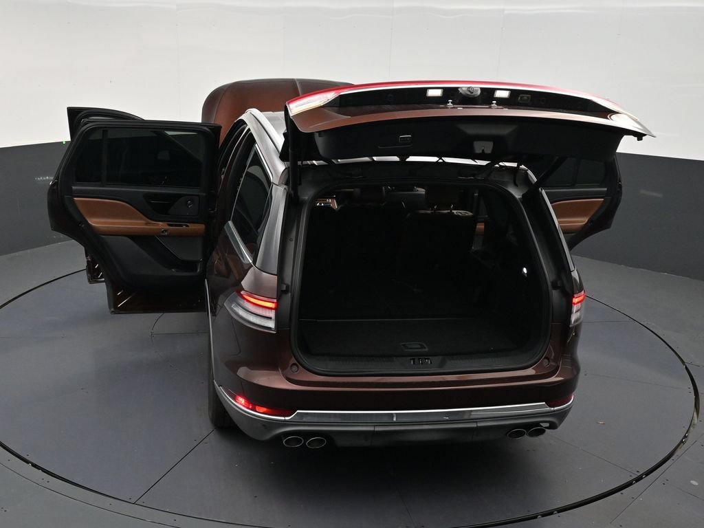 Used 2020 Lincoln Aviator Reserve w/ Elements Package Plus RWD image 31