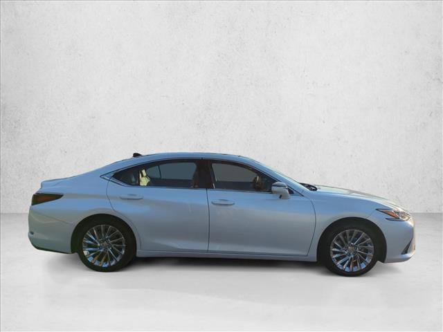 Used 2019 Lexus ES 350 w/ Accessory Package 2 image 4