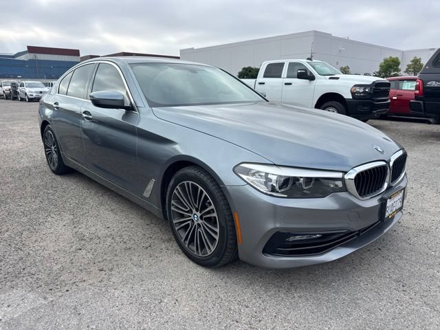 Used 2018 BMW 530i RWD image 3